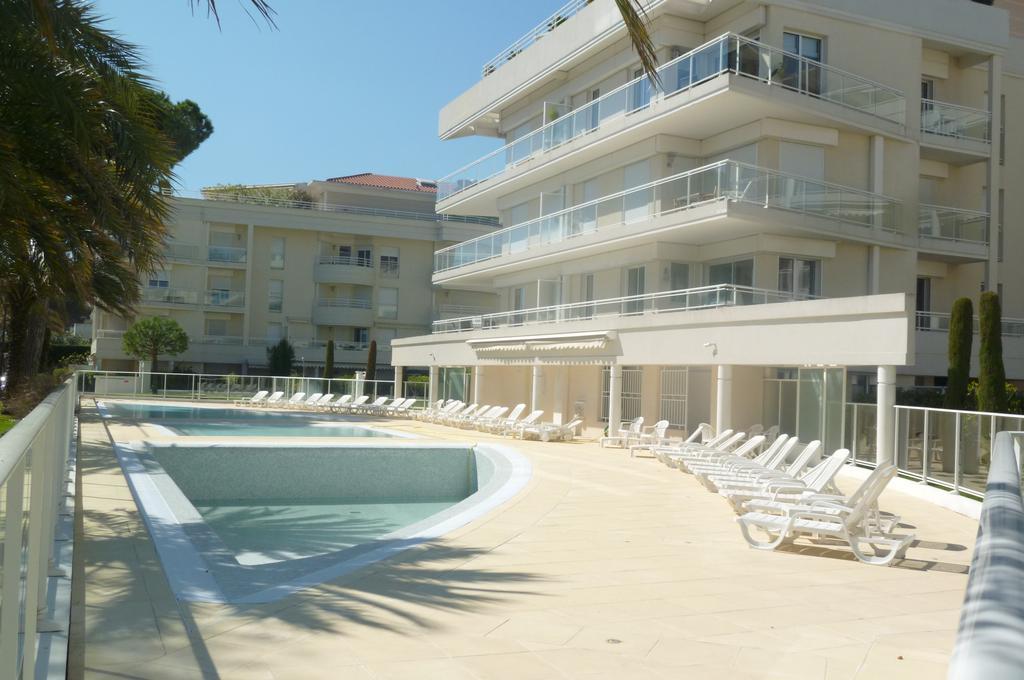Stunning 2 Bed, 2 Bath Apt On The Cannes Sea Front Has Swimming Pool And Is A Secure Modern Building 464 外观 照片