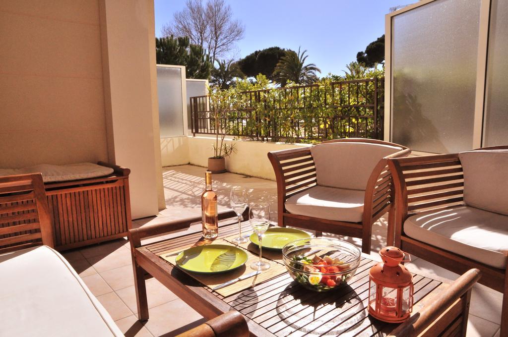 Stunning 2 Bed, 2 Bath Apt On The Cannes Sea Front Has Swimming Pool And Is A Secure Modern Building 464 外观 照片