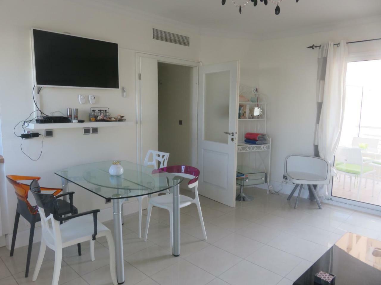 Stunning 2 Bed, 2 Bath Apt On The Cannes Sea Front Has Swimming Pool And Is A Secure Modern Building 464 外观 照片
